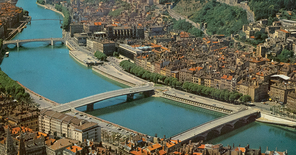 photo de la Saône avec vue sur Saint-Jean