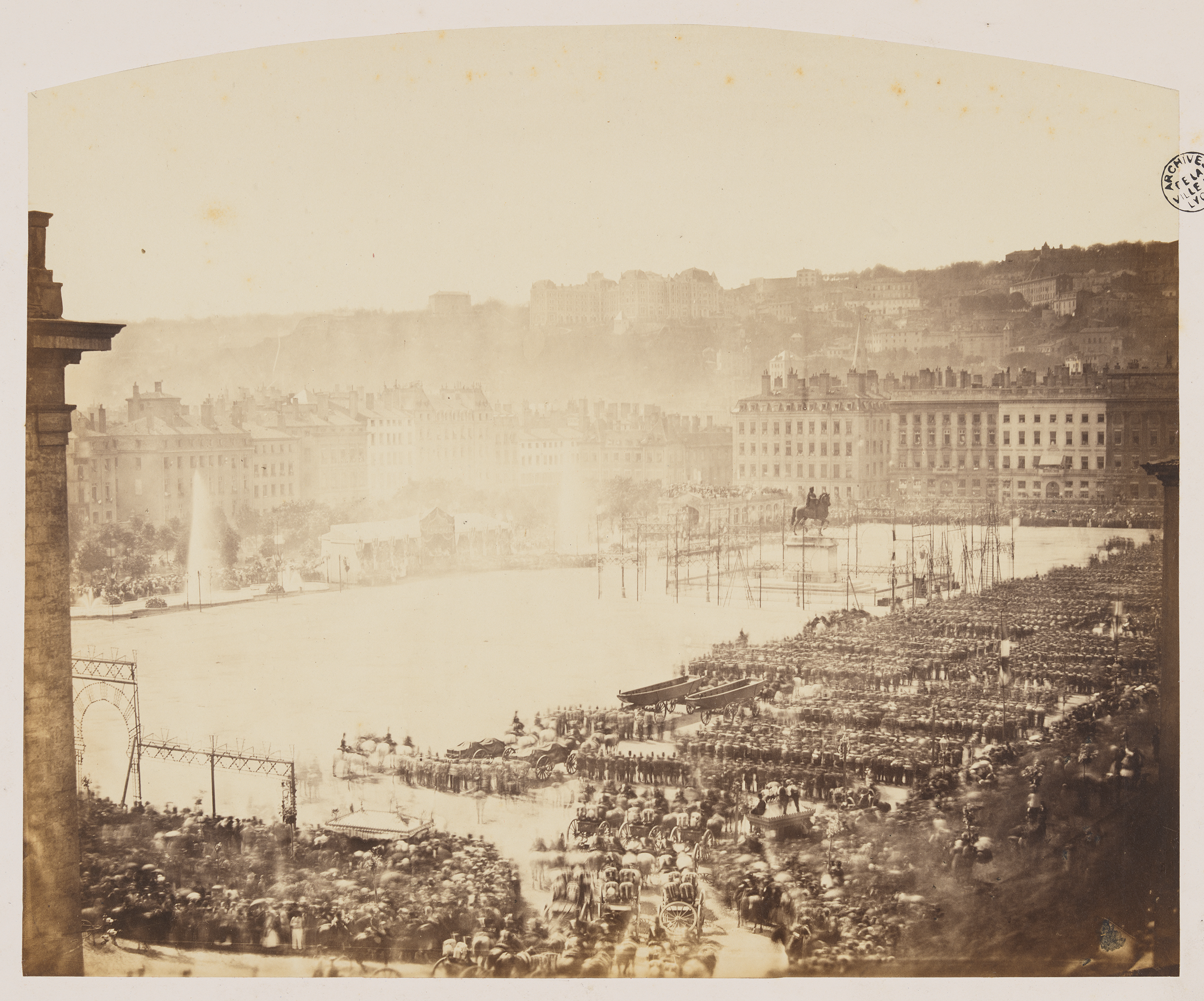 Revue militaire place Bellecour, 26 août 1860 - 117PH/23