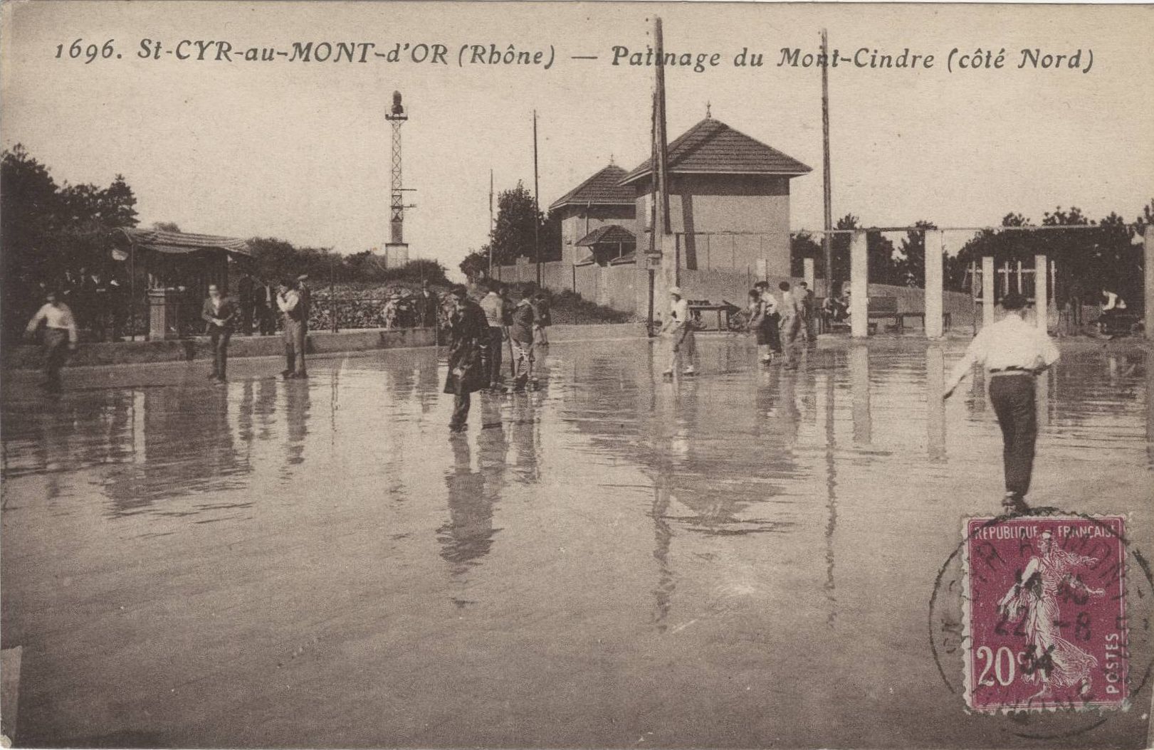 Saint-Cyr-au-Mont-d'Or - Patinage du Mont-Cindre (côté nord) : carte postale NB (vers 1934, cote 4FI_3832)