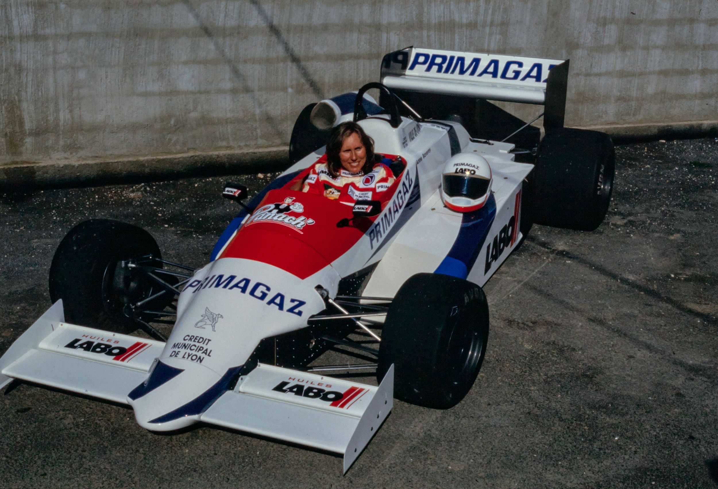 Anne Baverey lors du championnat de France de la Montagne : diapo. couleur (1980, cote 1518WP/1426)