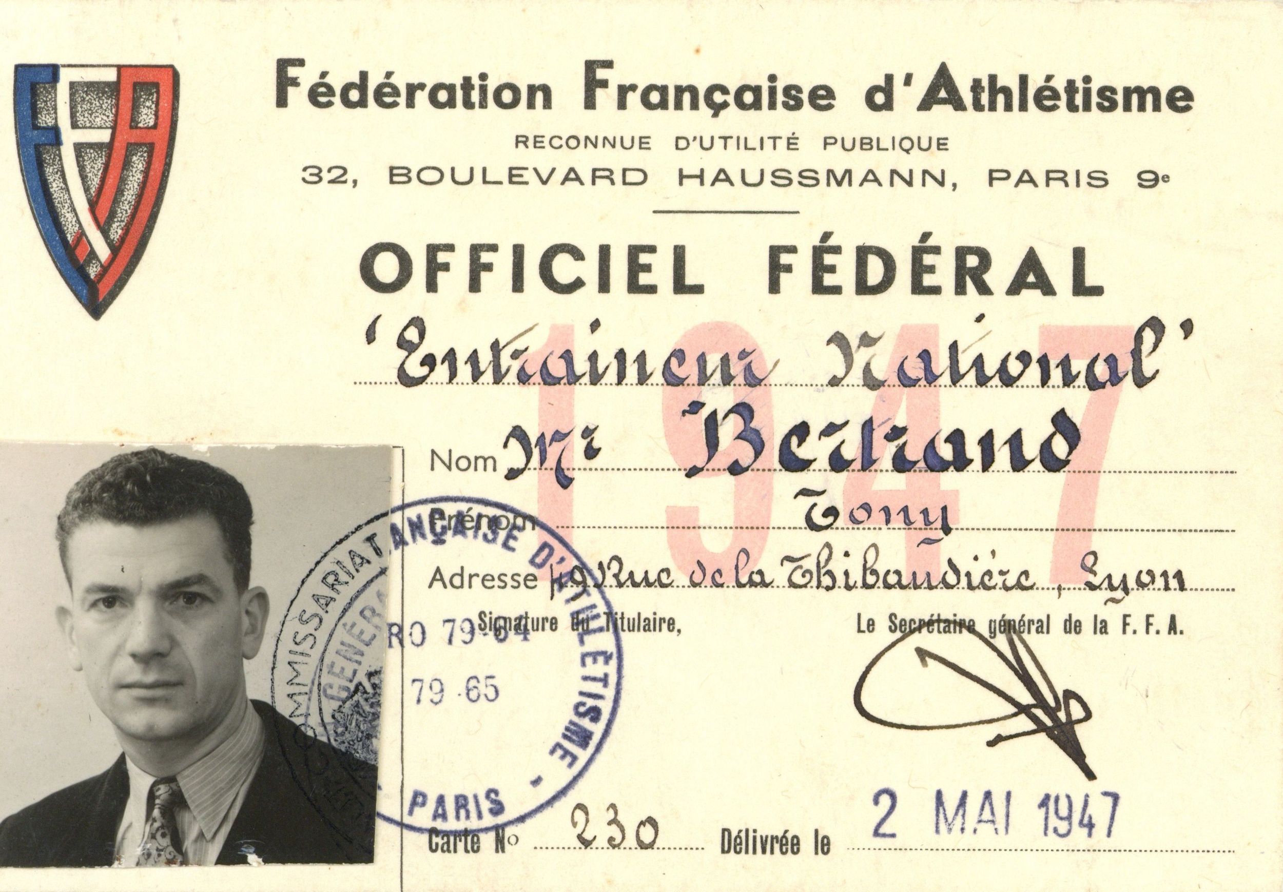 Carte d'officier fédéral de Tony Bertrand (avec photo) : carte de membre (1947, cote 362II/4)