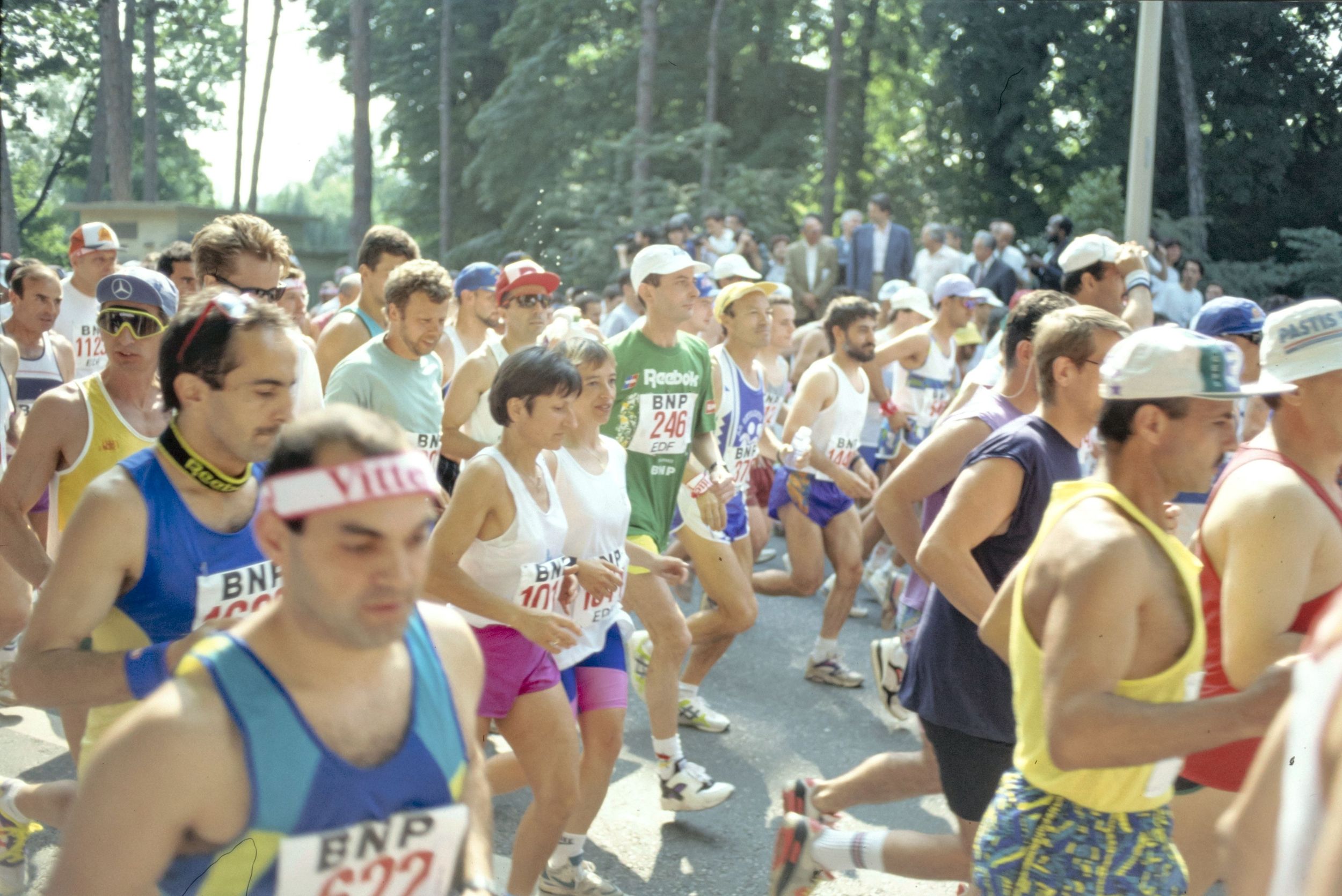 Départ du Marathon de Lyon le 17 juin 1992 : photographie couleur (1992, cote 1518WP/2001)