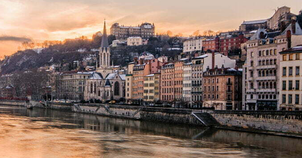 Rives de Saône : des monuments au fil de l’eau